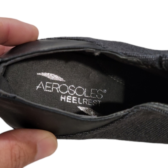 AEROSOLES Heel Rest Booties - Picture 4 of 9